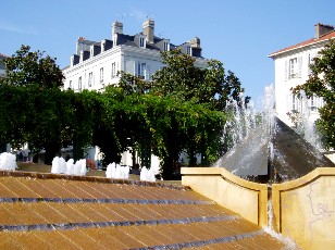 Pau en Béarn et Pays basque dans les Pyrénées Atlantiques